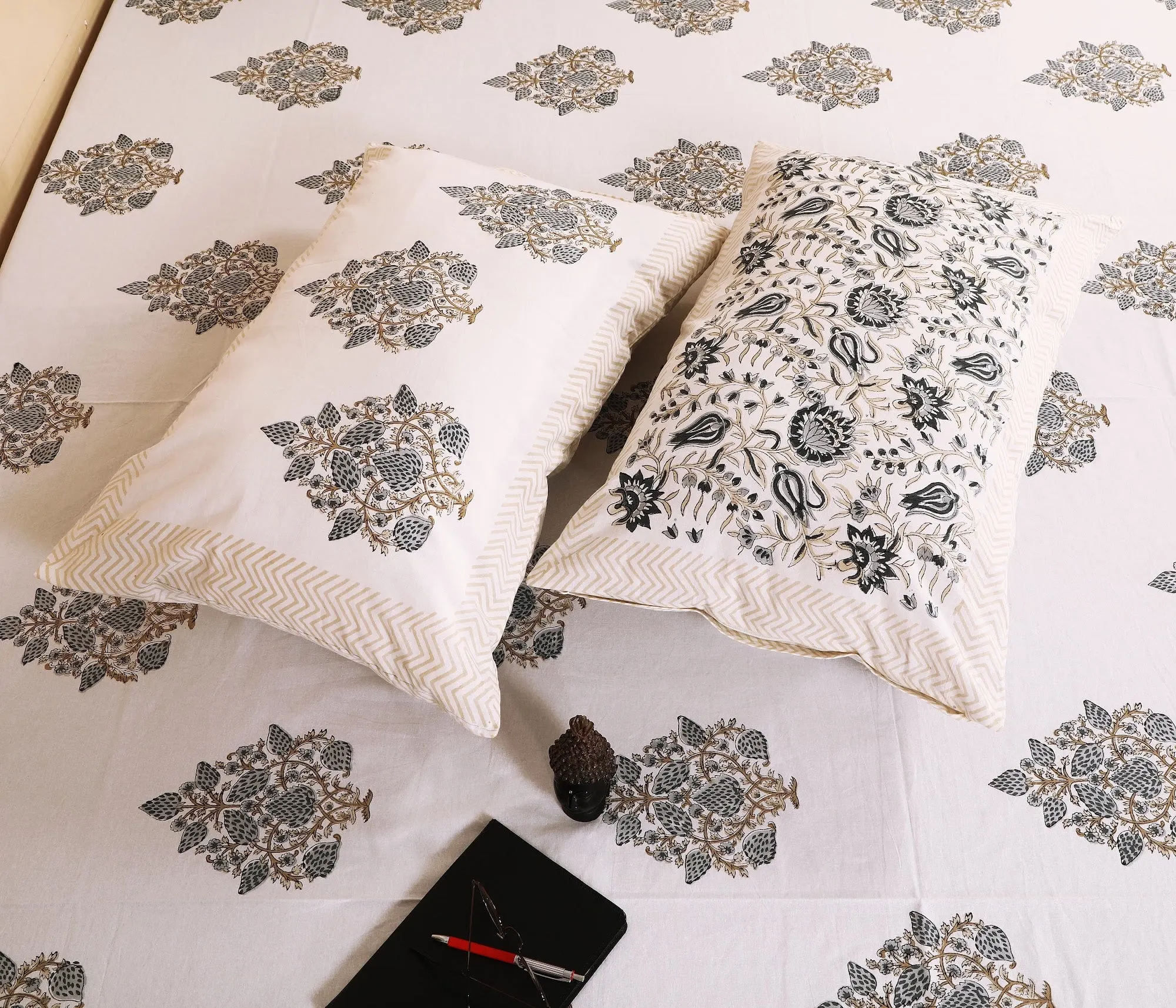 Mehendi Guldasta hand block printed double bedsheet 95x108 with 2 pillow covers – khaki and grey – Jaipur wholesale – image 4