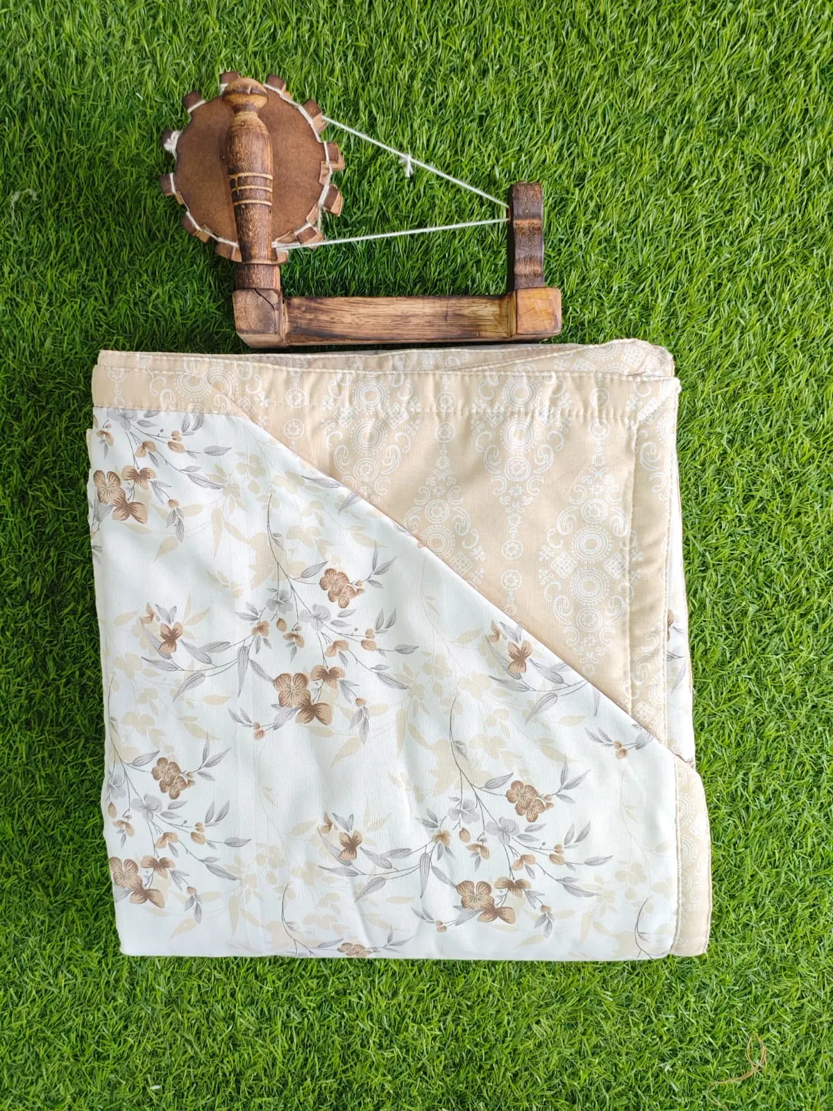 Beige vine double dohar 90x100 90x100 wholesale Jaipur – Beige Floral Vine reversible double bed dohar 90x100 wholesale Jaipur – Barkha collection