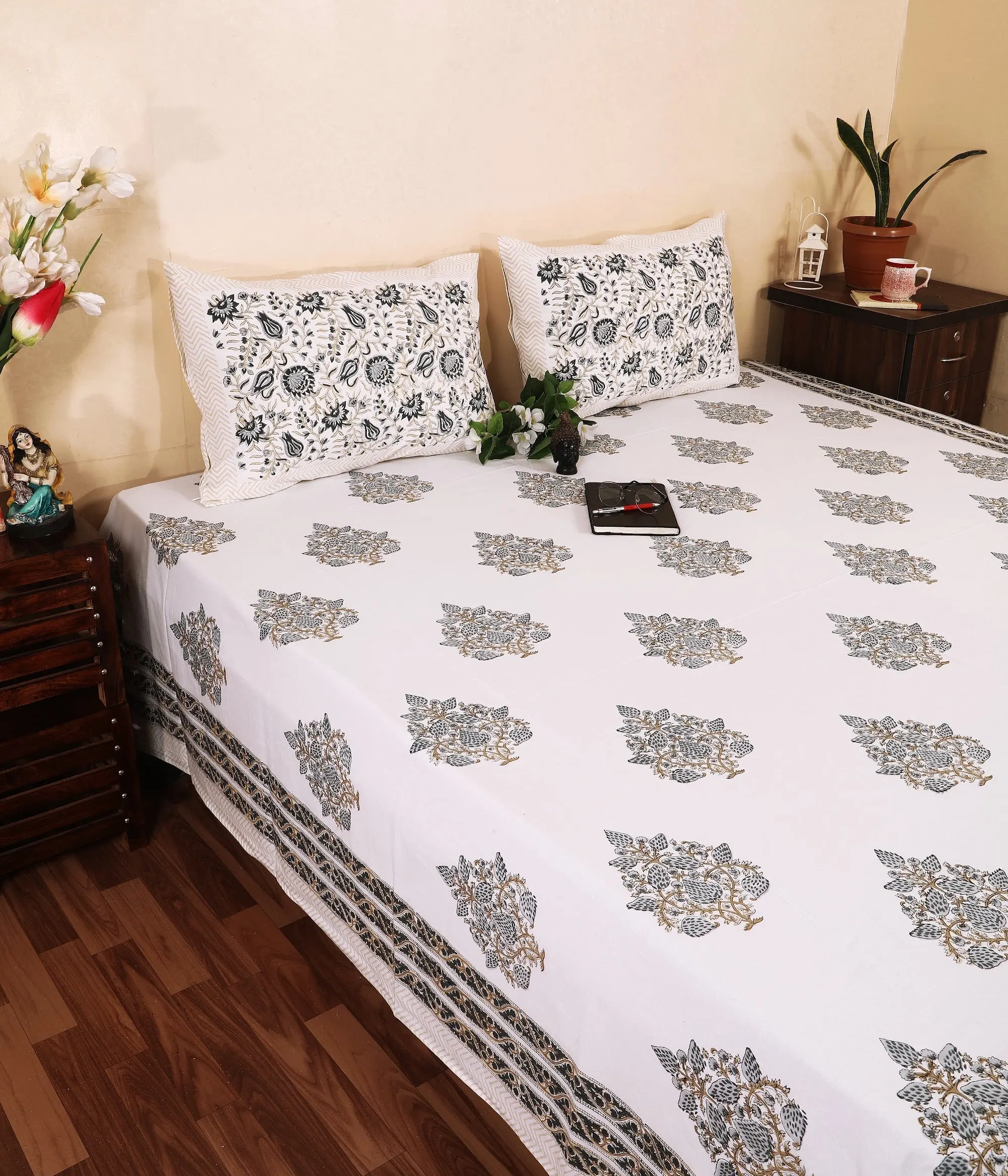 Olive bouquet hand block bedsheet 95x108 wholesale Jaipur – Mehendi Guldasta hand block printed double bedsheet 95x108 with 2 pillow covers – khaki and grey – Jaipur wholesale