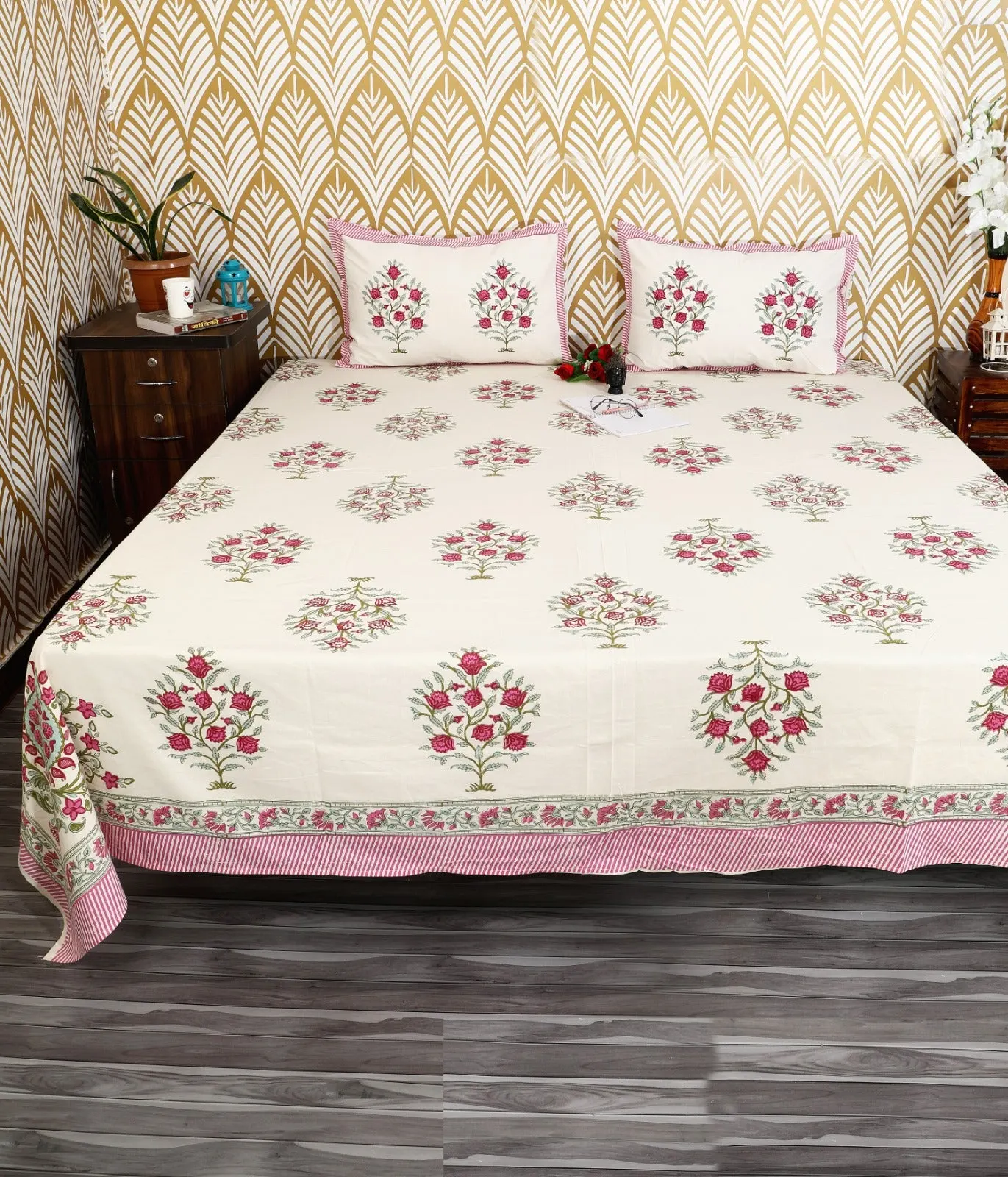 Pink bouquet king size bedsheet 108x108 wholesale Jaipur – Pink Border Rose Bouquet king size bedsheet 108x108 wholesale Jaipur – Amer collection
