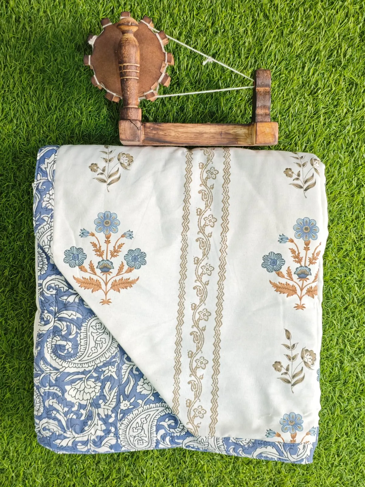 Blue paisley double dohar 90x100 wholesale Jaipur – Blue Paisley Stripe reversible double bed dohar 90x100 wholesale Jaipur – Barkha collection