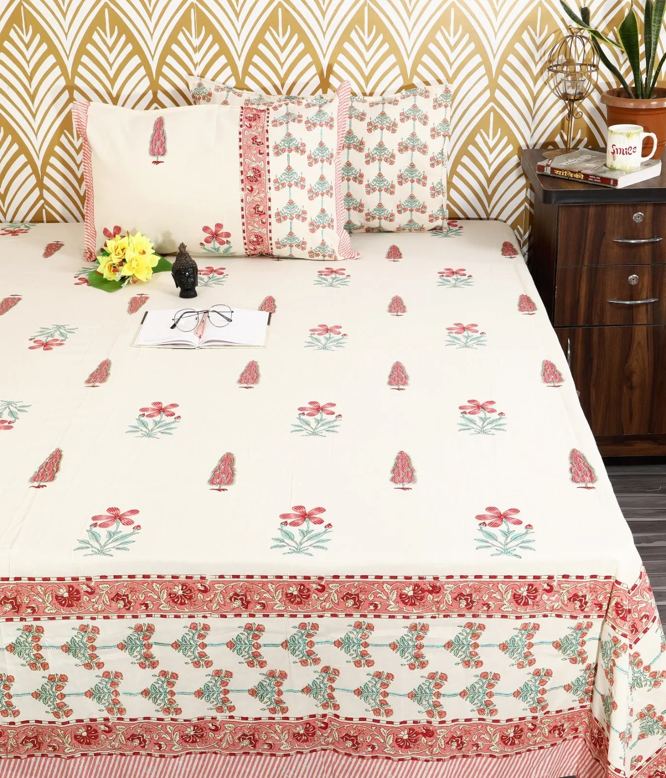 Pink Floral Border Buti king size bedsheet 108x108 wholesale Jaipur – Amer collection – view 2