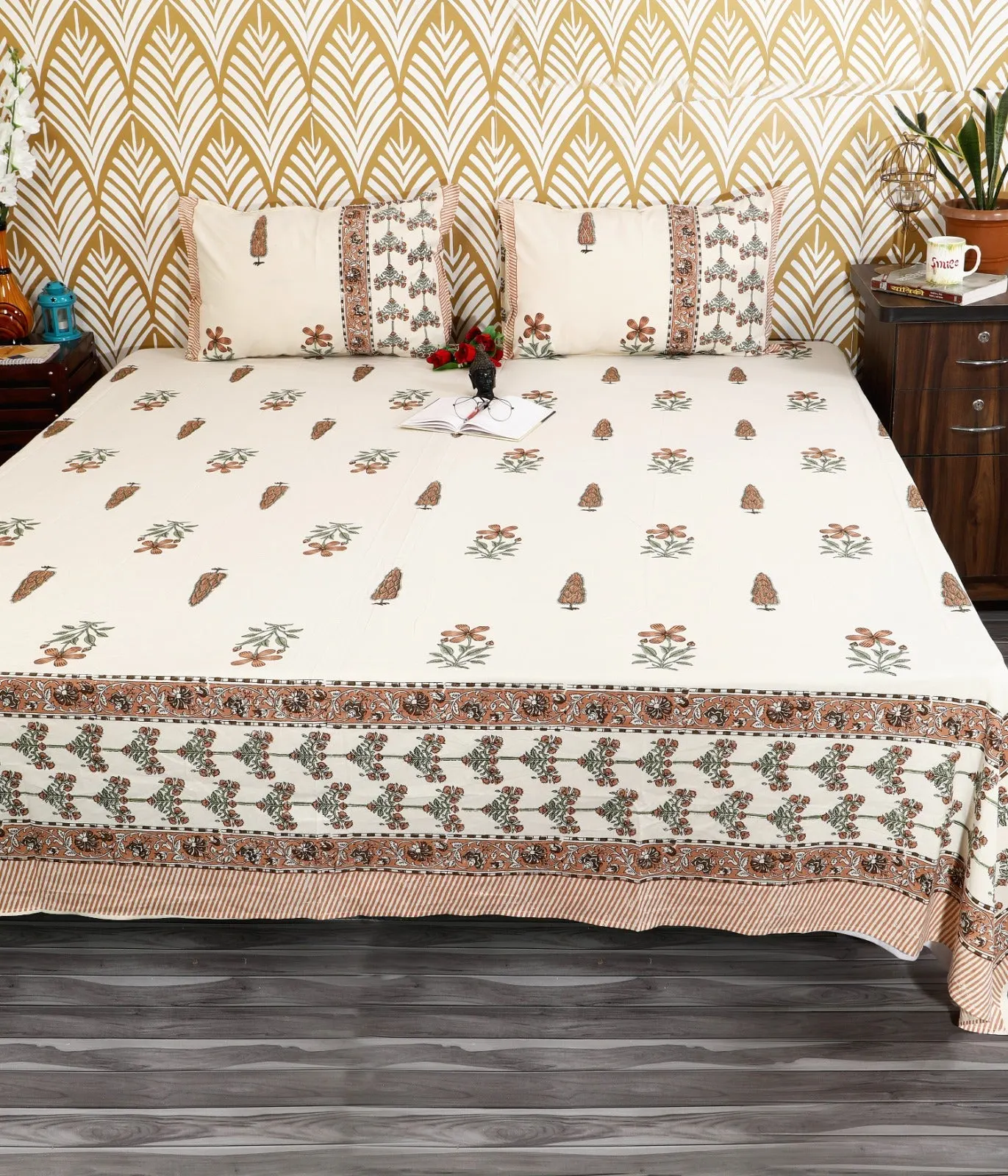 Brown floral king size bedsheet 108x108 wholesale Jaipur – Brown Floral Border Buti king size bedsheet 108x108 wholesale Jaipur – Amer collection